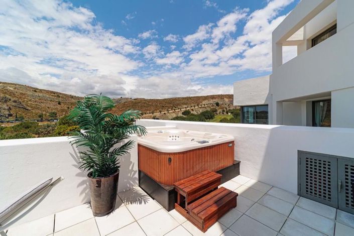 Image No.27-2 Bed Apartment for sale