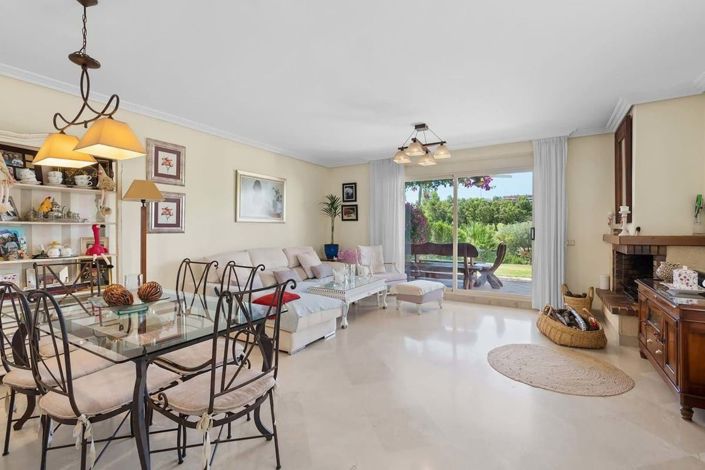 Image No.11-4 Bed Townhouse for sale