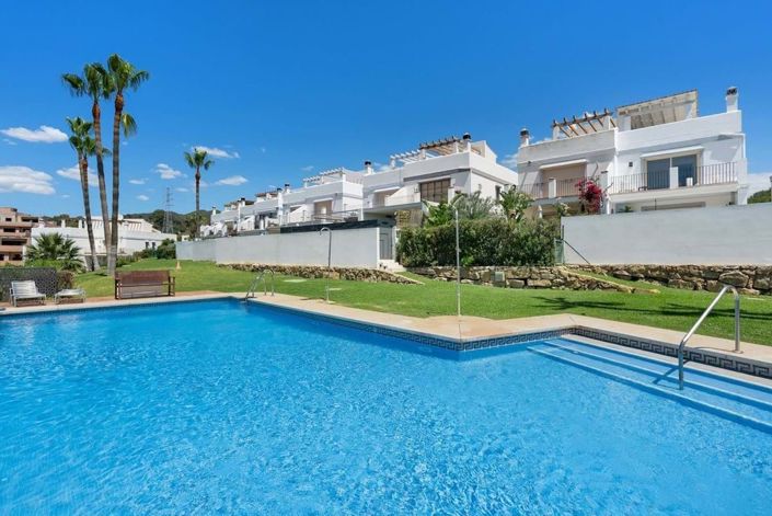 Image No.20-4 Bed Townhouse for sale