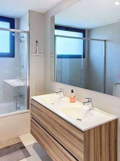 Image No.15-3 Bed Apartment for sale