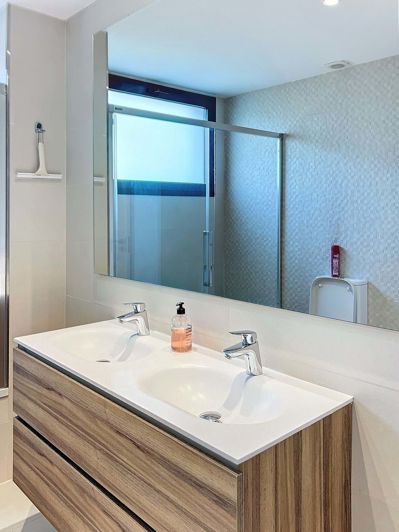 Image No.23-3 Bed Apartment for sale