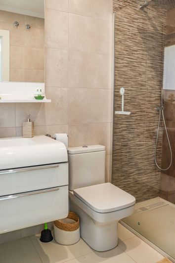 Image No.18-3 Bed Townhouse for sale