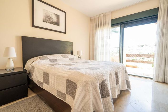 Image No.30-2 Bed Apartment for sale