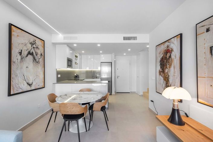 Image No.18-3 Bed Apartment for sale