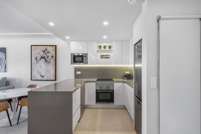 Image No.19-3 Bed Apartment for sale