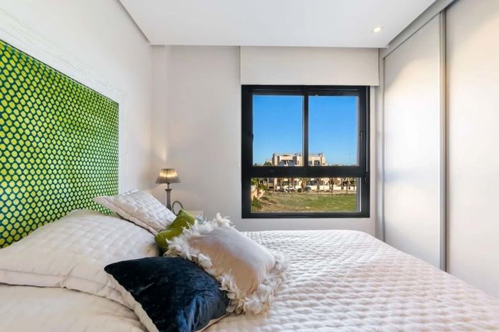 Image No.17-2 Bed Apartment for sale