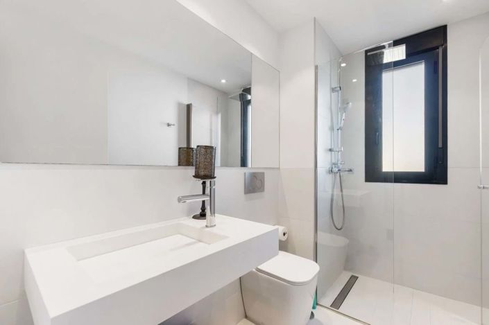 Image No.19-2 Bed Apartment for sale