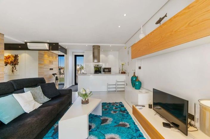 Image No.8-2 Bed Apartment for sale