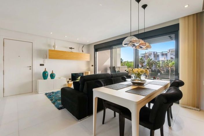 Image No.9-2 Bed Apartment for sale