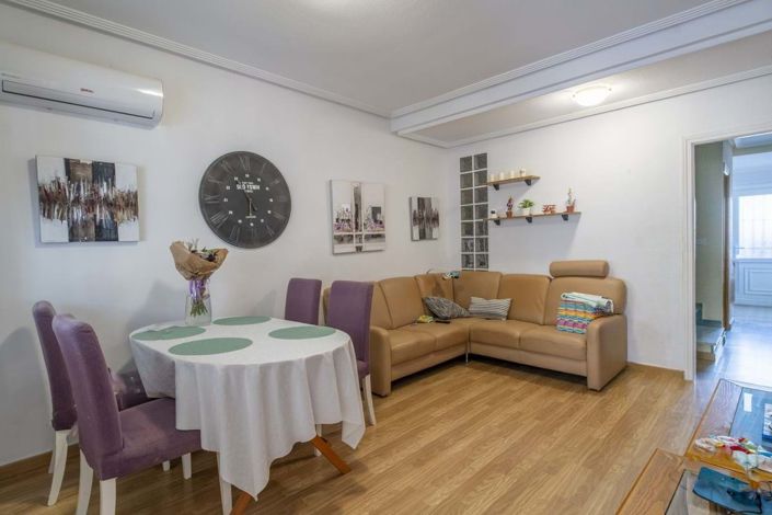 Image No.3-3 Bed Townhouse for sale