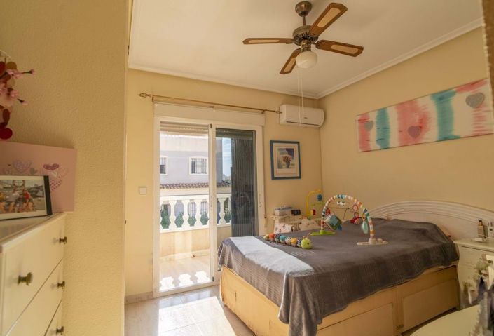 Image No.9-3 Bed Townhouse for sale