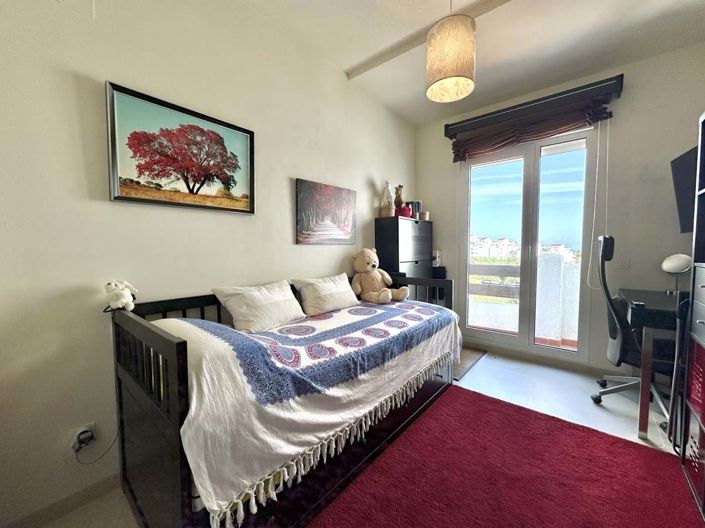 Image No.10-3 Bed Apartment for sale