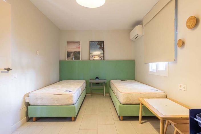 Image No.17-3 Bed Townhouse for sale