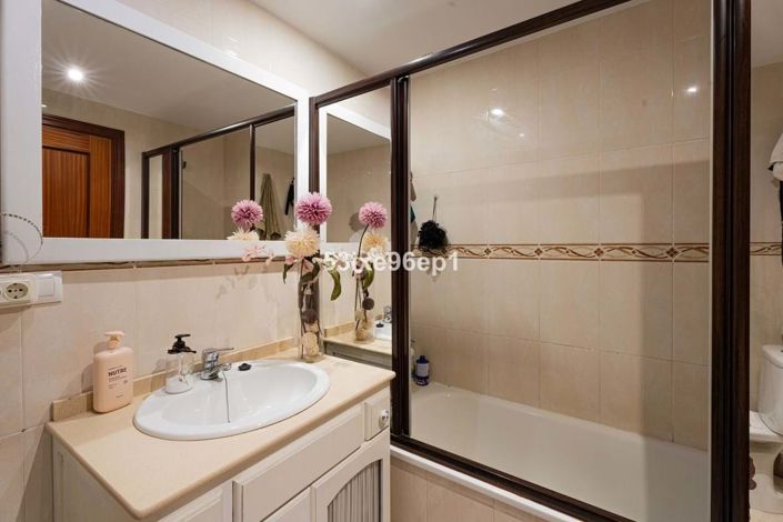 Image No.12-3 Bed Villa for sale