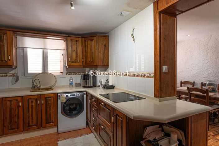 Image No.7-3 Bed Villa for sale