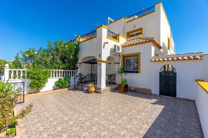 Image No.1-3 Bed Townhouse for sale
