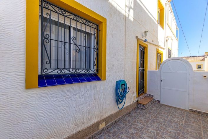 Image No.32-3 Bed Townhouse for sale