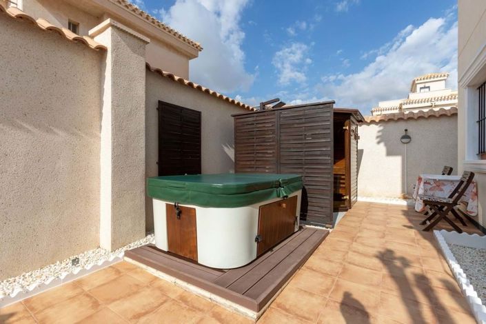 Image No.27-3 Bed Villa for sale
