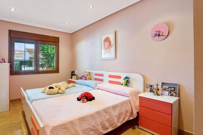 Image No.11-4 Bed Villa for sale