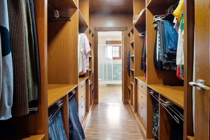 Image No.9-4 Bed Villa for sale