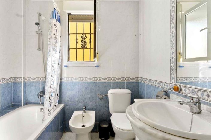 Image No.15-2 Bed Villa for sale