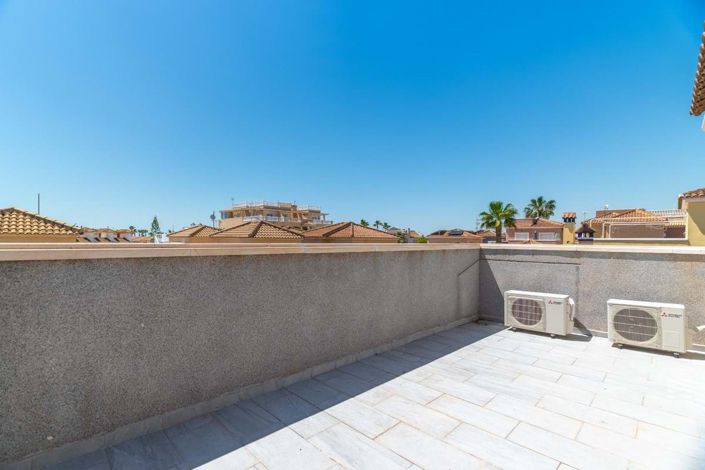 Image No.21-4 Bed Villa for sale