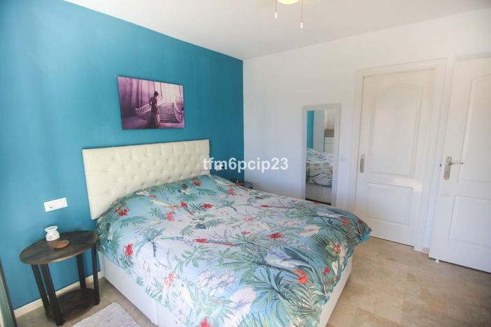 Image No.16-3 Bed Townhouse for sale