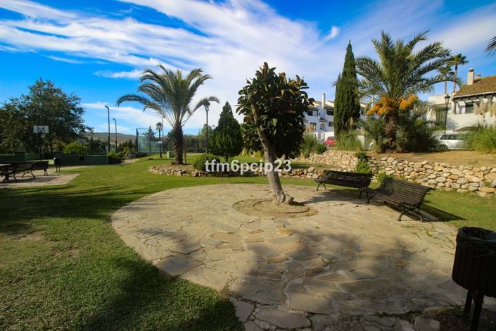 Image No.28-3 Bed Townhouse for sale