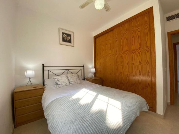 Image No.18-3 Bed Townhouse for sale