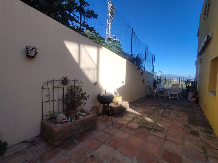 Image No.2-3 Bed Townhouse for sale