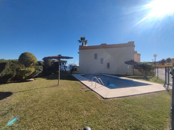 Image No.23-3 Bed Townhouse for sale