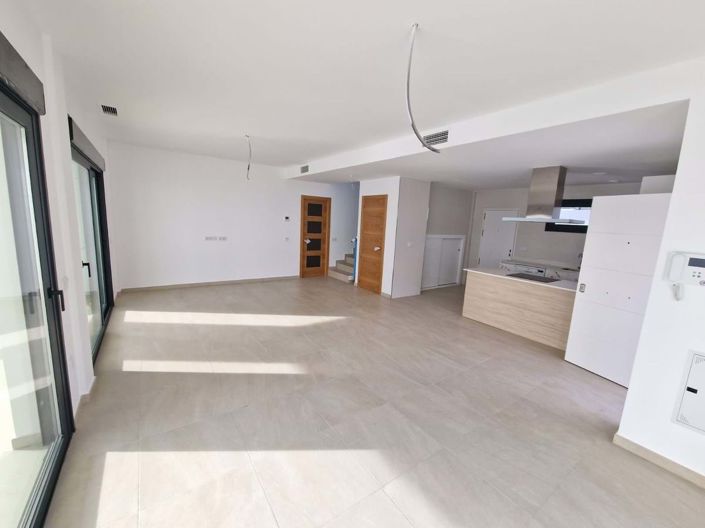 Image No.9-4 Bed Villa for sale