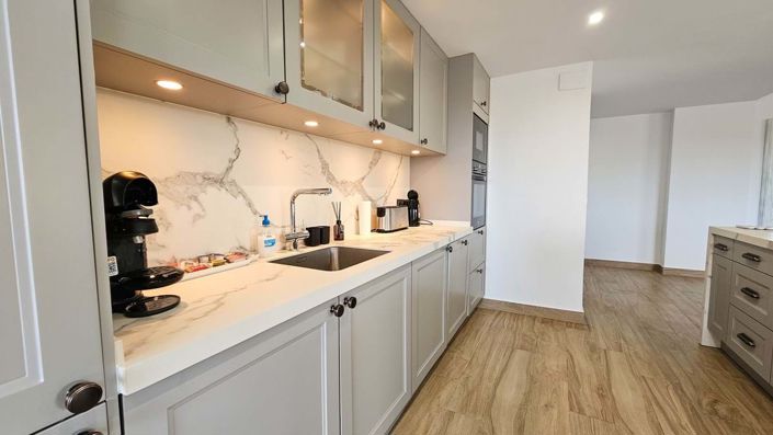 Image No.11-3 Bed Apartment for sale