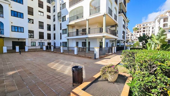 Image No.22-3 Bed Apartment for sale