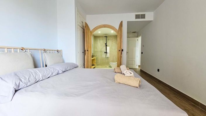 Image No.8-3 Bed Apartment for sale