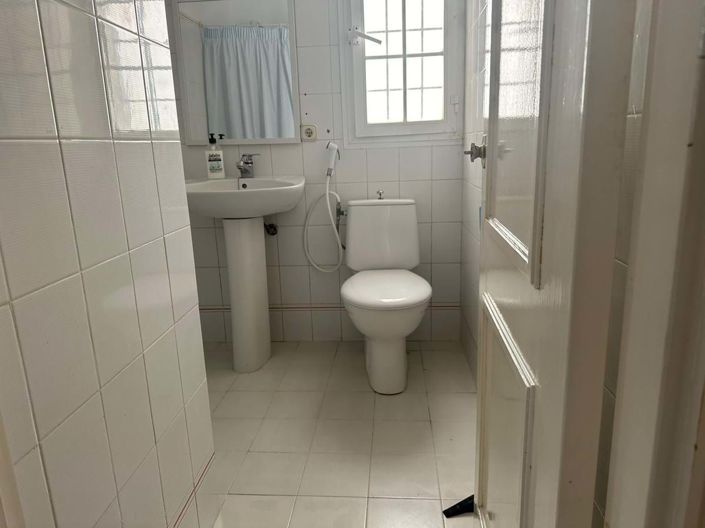 Image No.15-3 Bed Townhouse for sale