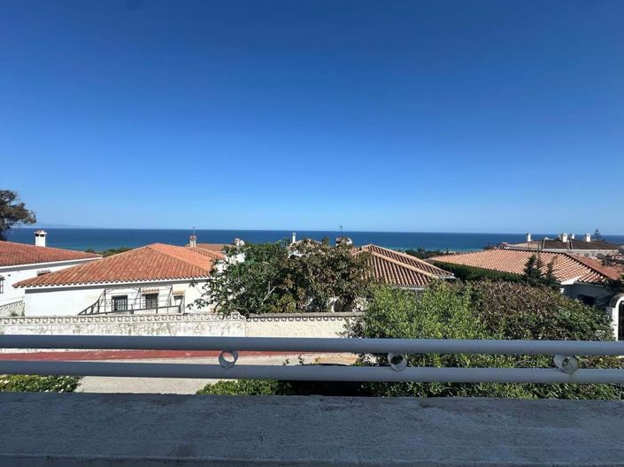 Image No.3-3 Bed Townhouse for sale