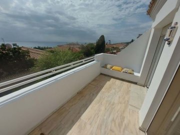 1447-521803-78d1f4f8b6655591b02d22fabb36a692d