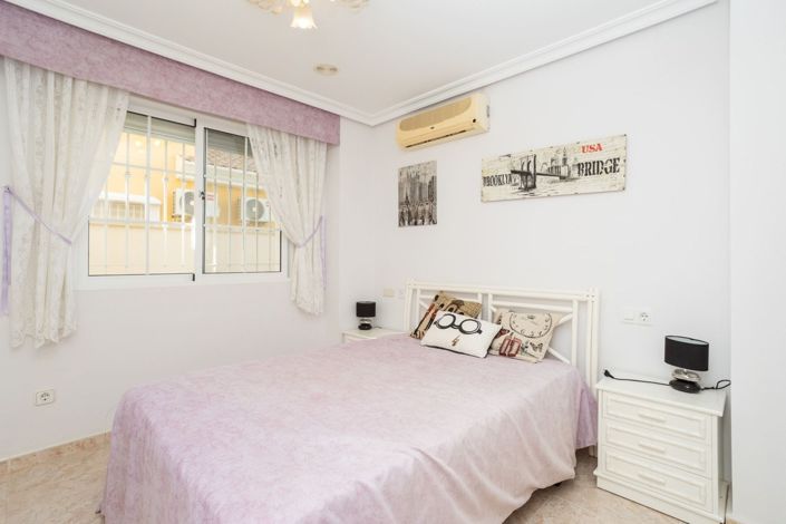 Image No.14-4 Bed Villa for sale