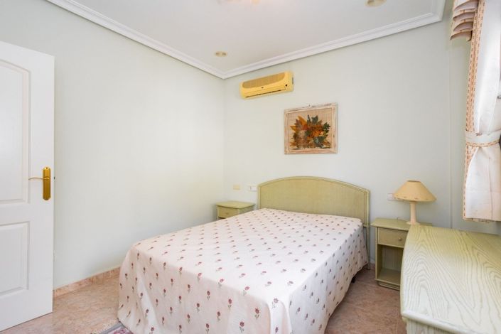 Image No.18-4 Bed Villa for sale