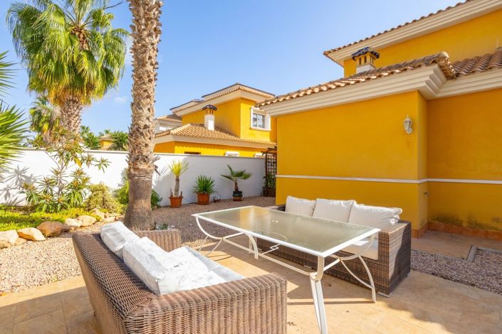 Image No.6-4 Bed Villa for sale