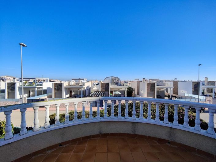 Image No.36-3 Bed Villa for sale