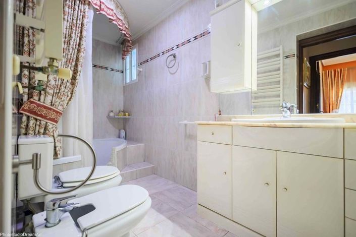 Image No.16-5 Bed Villa for sale