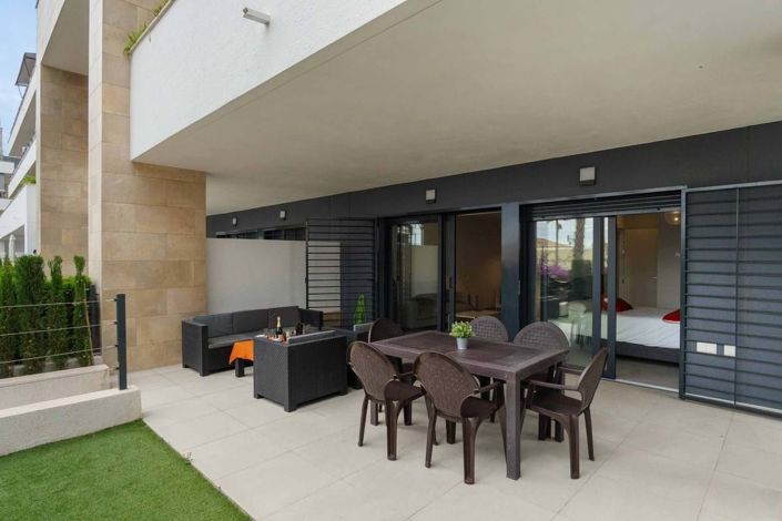 Image No.15-3 Bed Apartment for sale