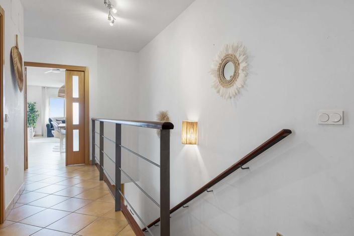 Image No.15-4 Bed Townhouse for sale