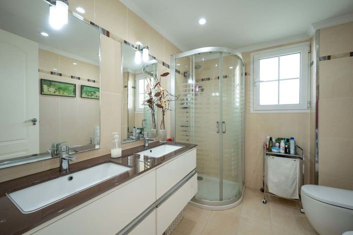 Image No.13-2 Bed Apartment for sale