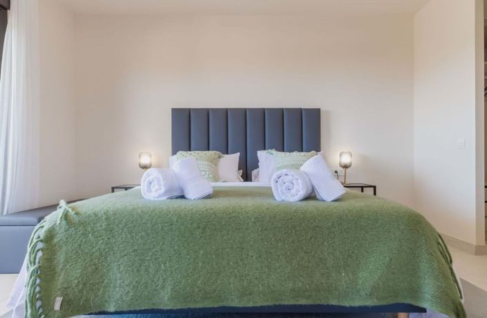 Image No.24-2 Bed Apartment for sale