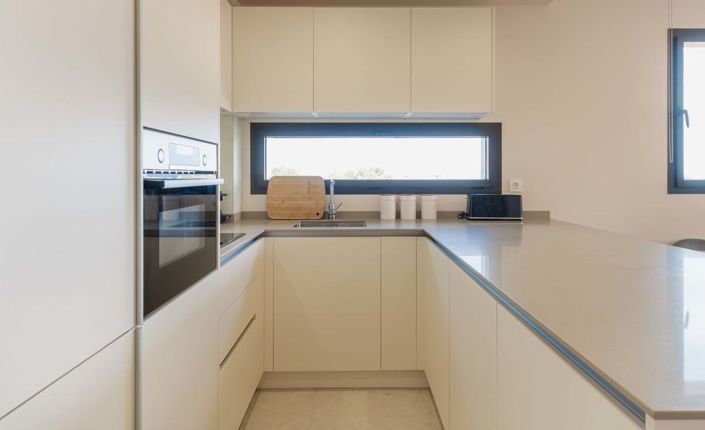 Image No.9-2 Bed Apartment for sale