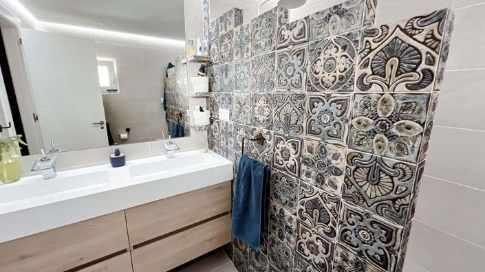 Image No.17-2 Bed Apartment for sale