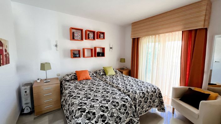 Image No.26-2 Bed Apartment for sale